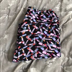 Lula Roe Lipstick Leggings